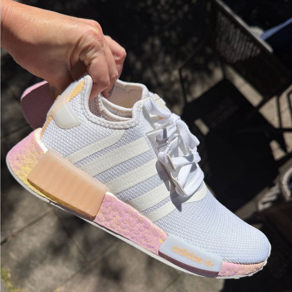 Adidas NMD_R1 Boost Sneakers – White/Pink – Like New